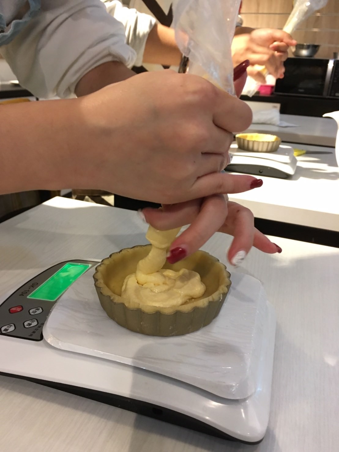 【美食甜點】食作樂。自己動手做甜點！親選天然食材，健康無負擔～
