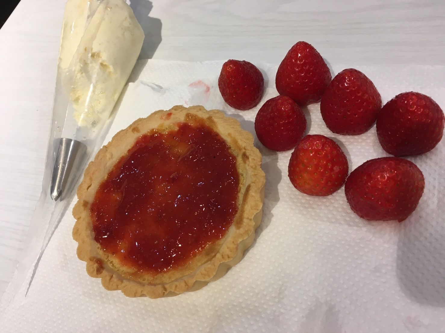 【美食甜點】食作樂。自己動手做甜點！親選天然食材，健康無負擔～
