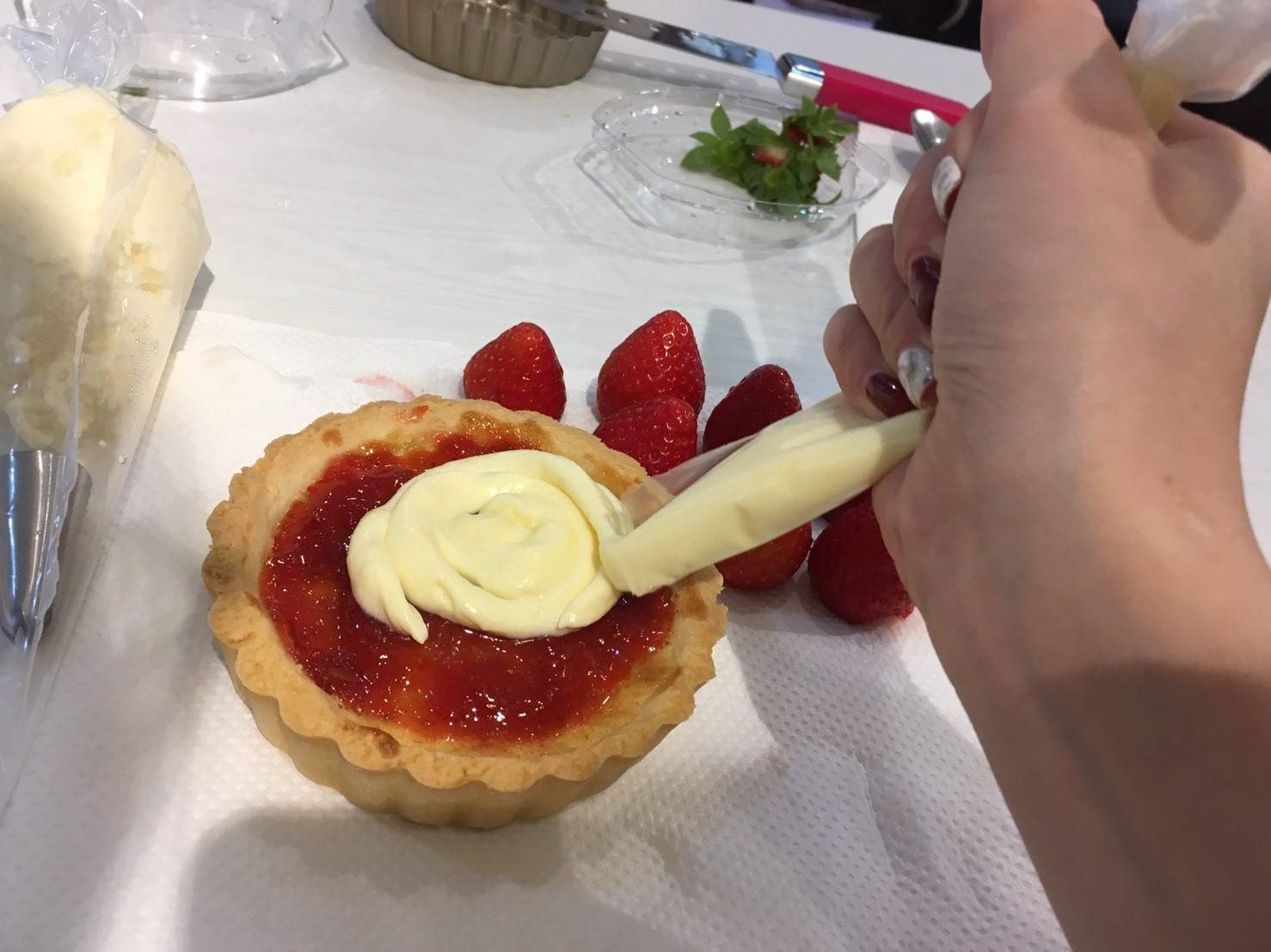 【美食甜點】食作樂。自己動手做甜點！親選天然食材，健康無負擔～