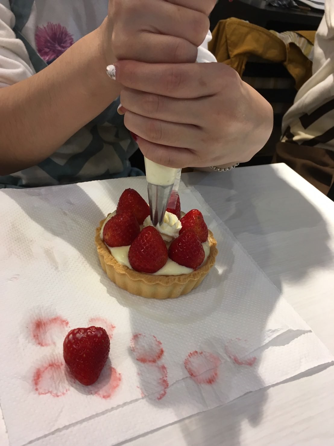 【美食甜點】食作樂。自己動手做甜點！親選天然食材，健康無負擔～