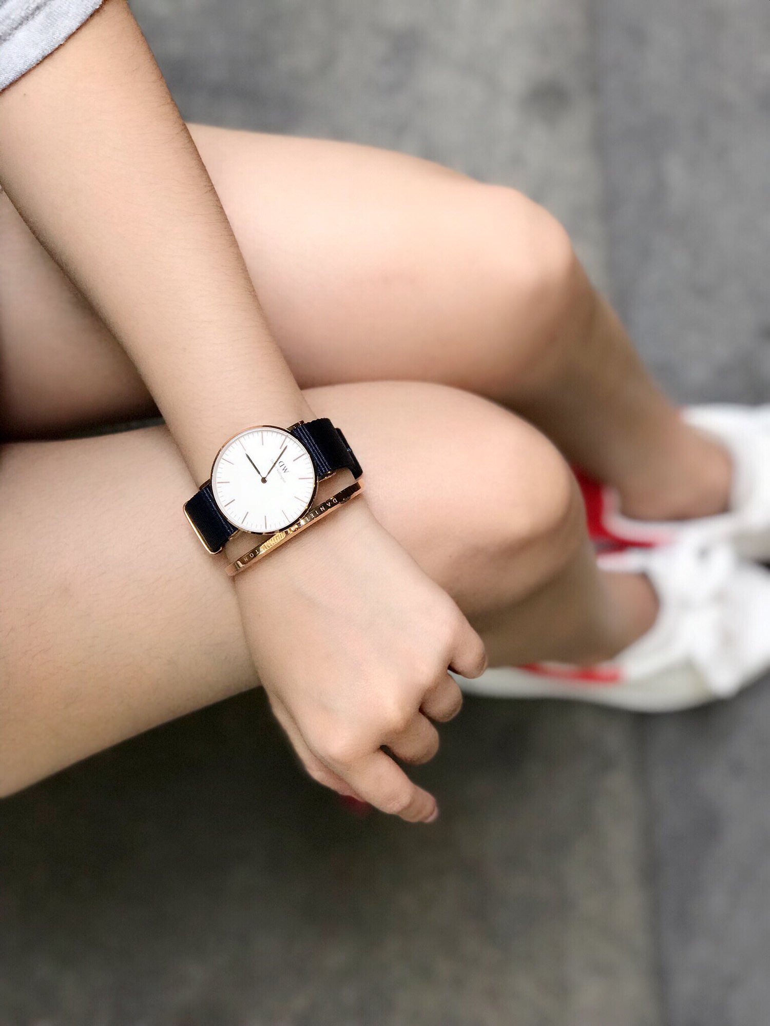 【愛穿搭】DW 2018 新款開箱｜Classic 新款腕錶 ♡ 寶石紅&午夜藍