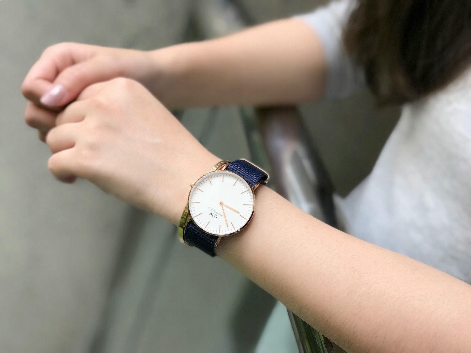 【愛穿搭】DW 2018 新款開箱｜Classic 新款腕錶 ♡ 寶石紅&午夜藍